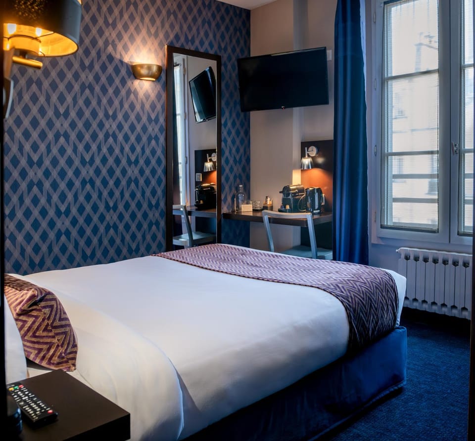 Bed, TV and multimedia, Coffee/tea facilities, Photo of the whole room, Bedroom