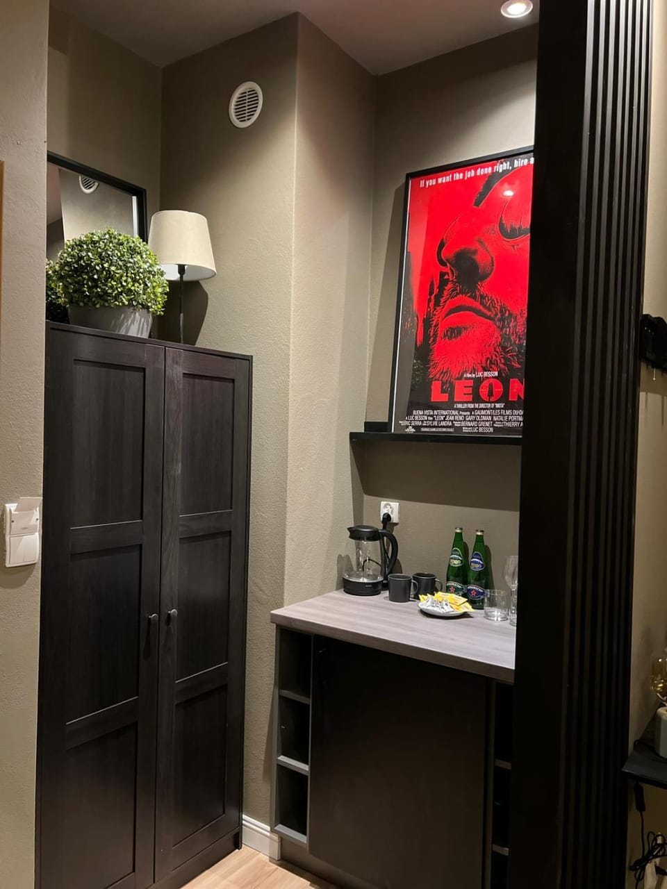 Kitchen or kitchenette, wardrobe