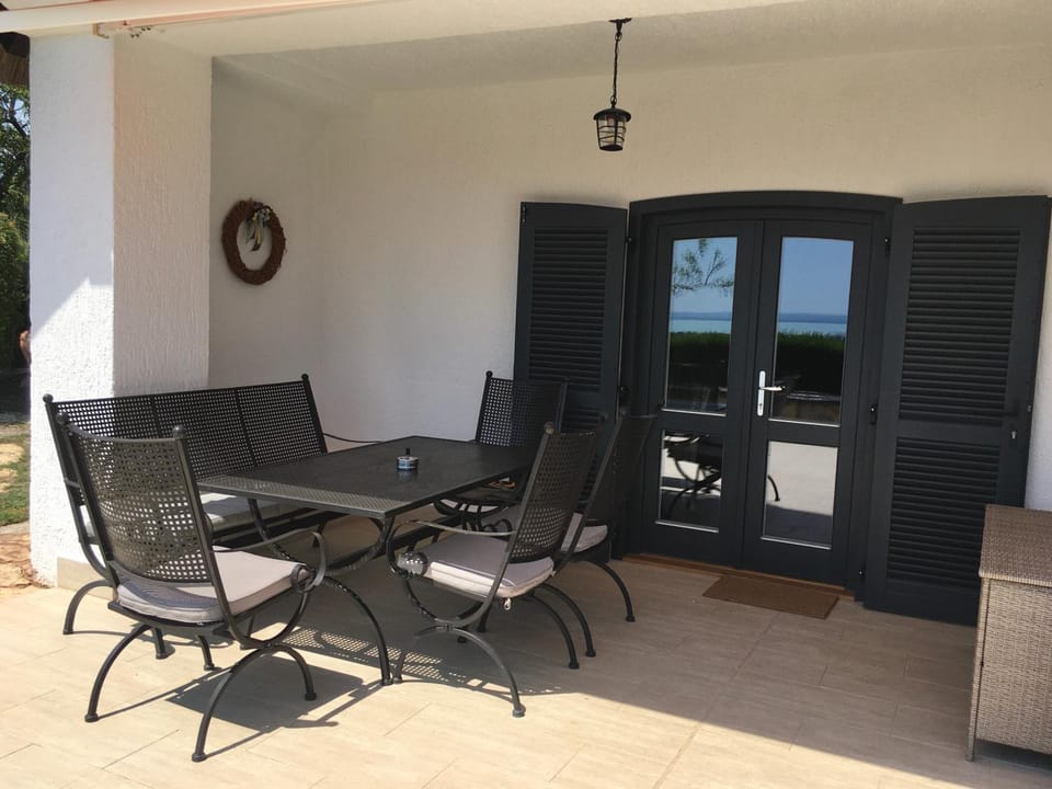 Balcony/Terrace, Dining area
