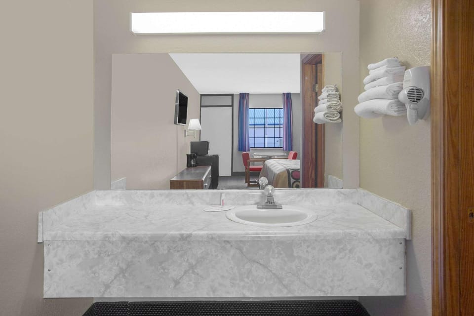 Bathroom, Photo of the whole room, On site