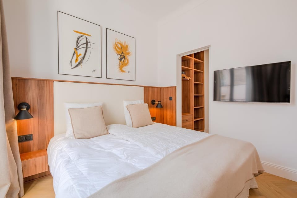 Bed, Bedroom, wardrobe