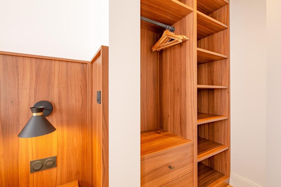 wardrobe