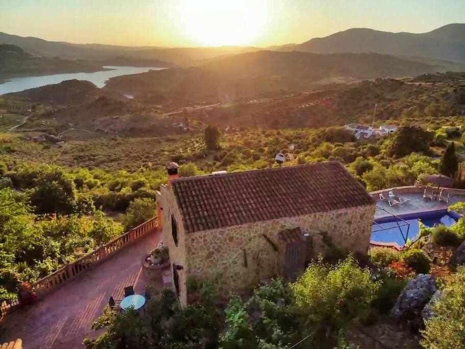 El Valle Dorado Chalet in Sierra de Cádiz