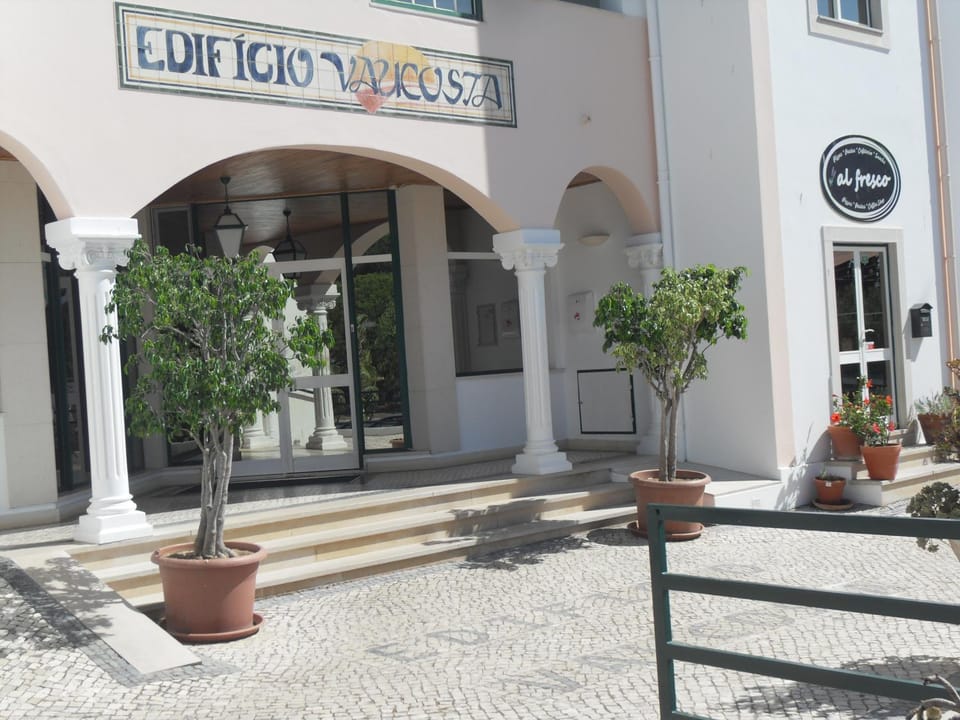 Facade/entrance, Food and drinks, Logo/Certificate/Sign, Dinner, Certificate/Award