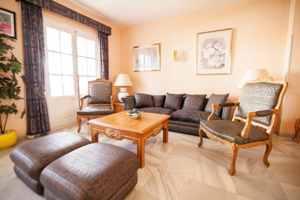 Lounge or bar
