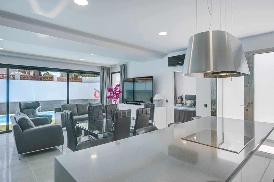 Two Dreams Luxury Villa Villa in Corralejo