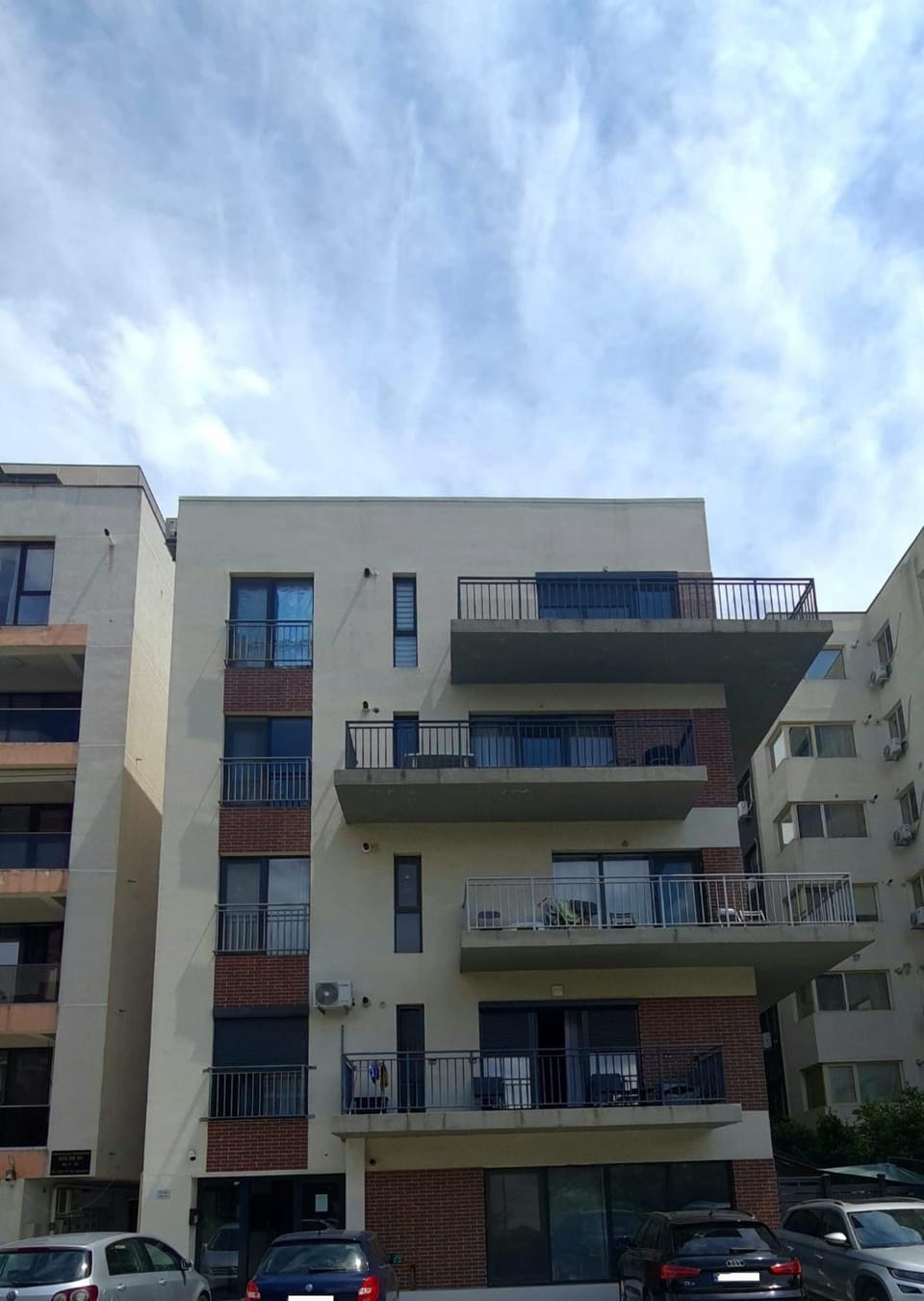 Property building, Facade/entrance, Quiet street view, Parking