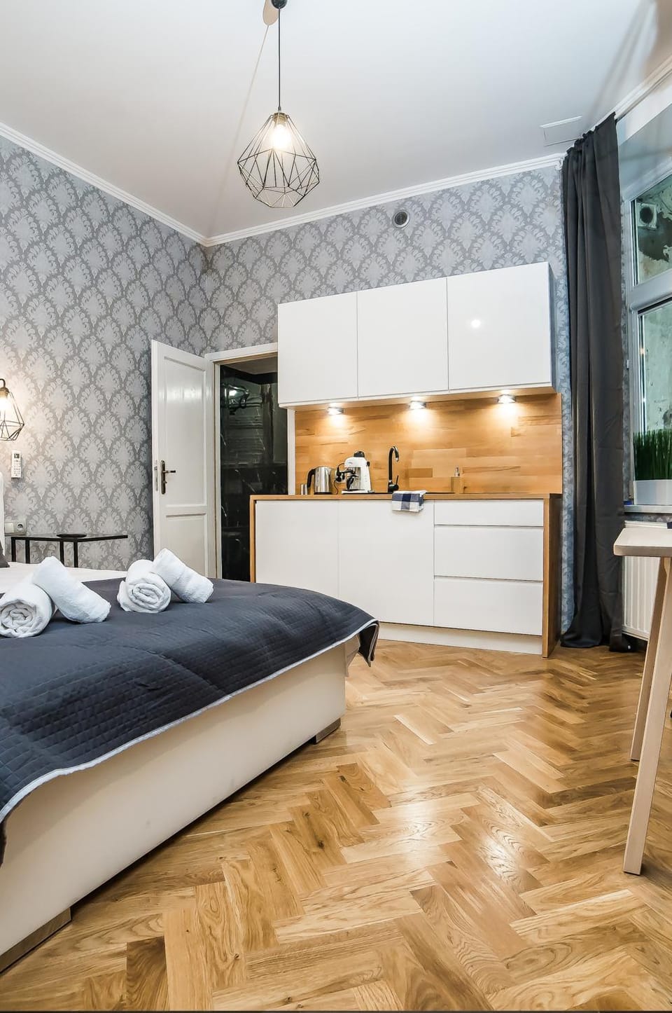 Kitchen or kitchenette, Photo of the whole room