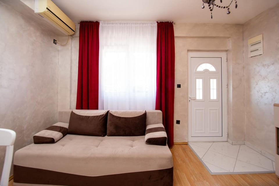 Apartmani Čukić Rafailovići Apartment in Budva Municipality