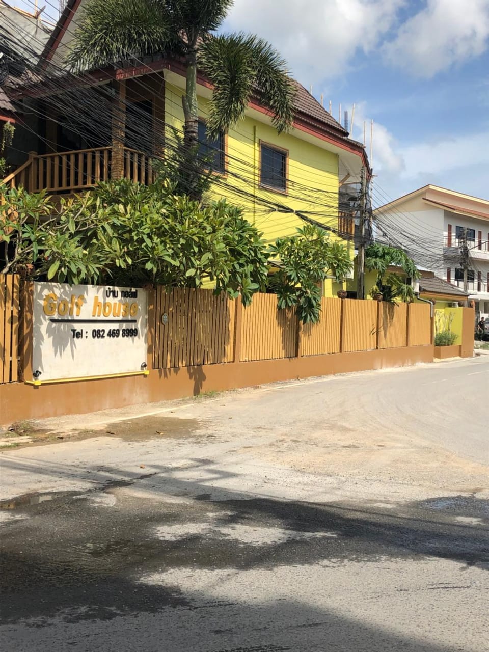 Golf House Bed and Breakfast in Mai Khao