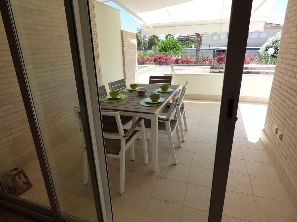 Property building, Balcony/Terrace