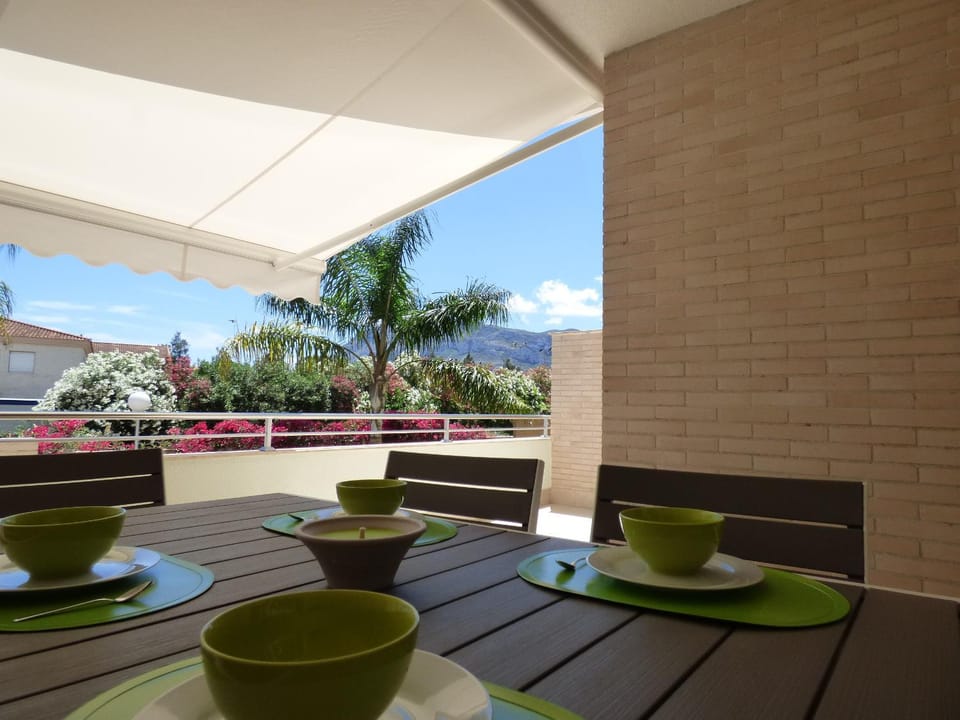 Property building, Balcony/Terrace