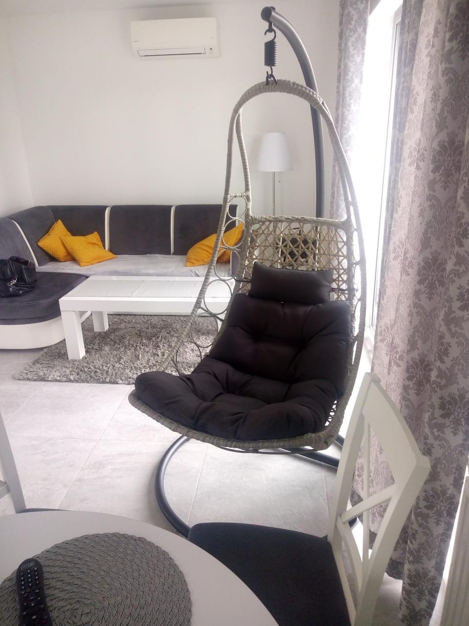 Seating area