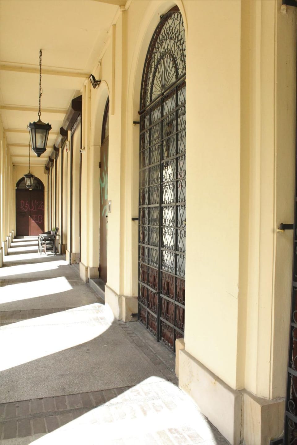 Facade/entrance