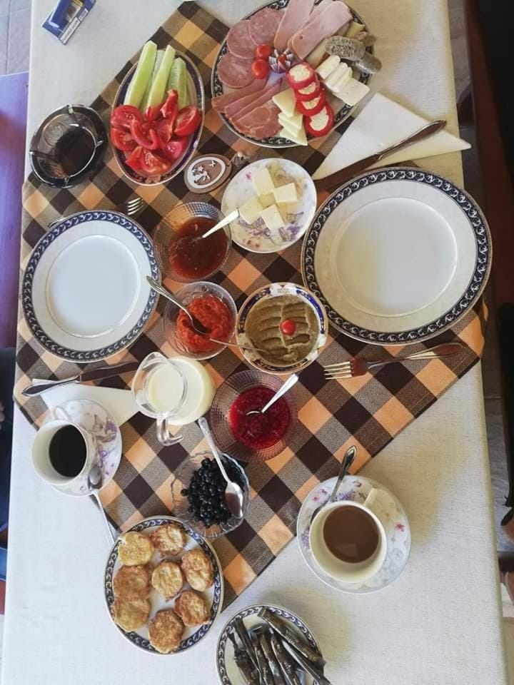 Pensiunea agroturistică Casa Brădeana Bed and Breakfast in Cluj County