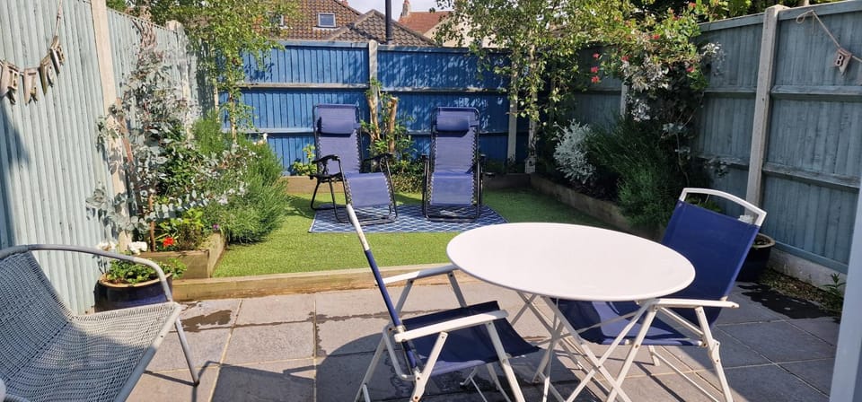 BBQ facilities, Garden, Garden view, sunbed