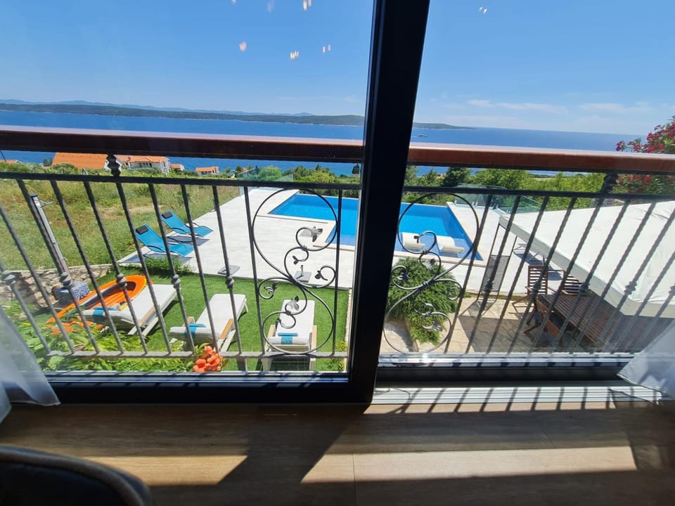 Pool view, Sea view, Swimming pool