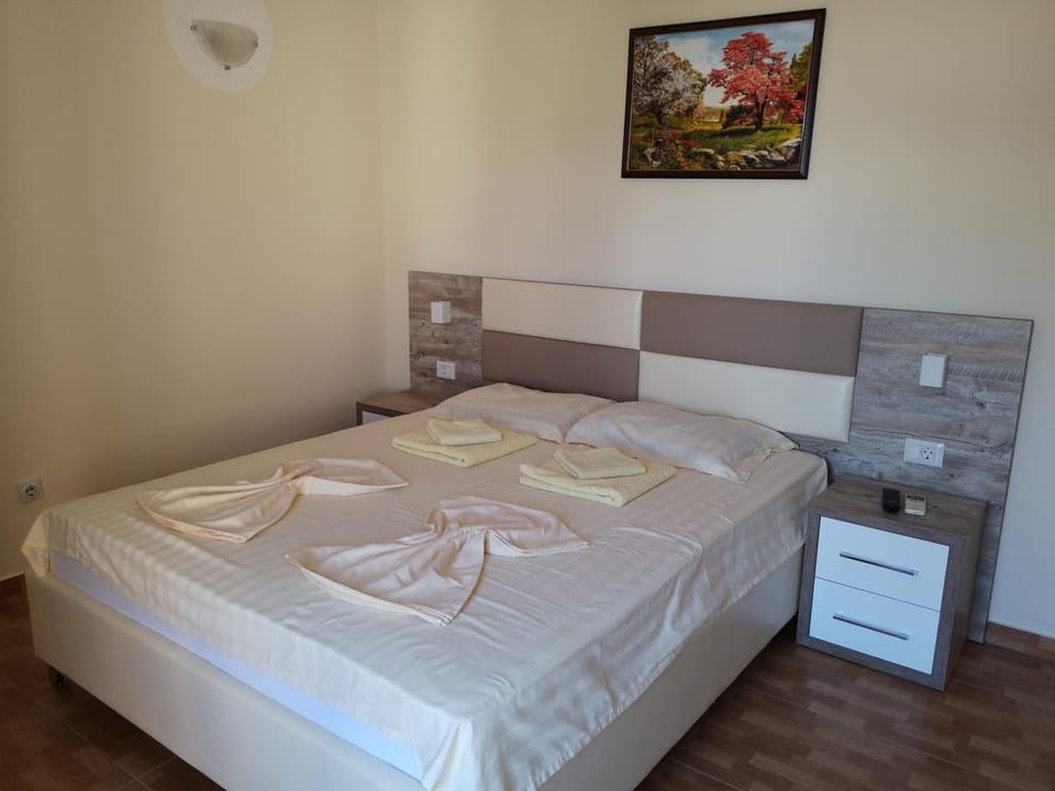Rooms Ibrocevic Bed and Breakfast in Ulcinj