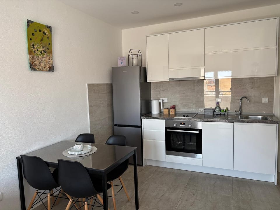 Apartmani Spiline - Mia Apartment in Baška Voda