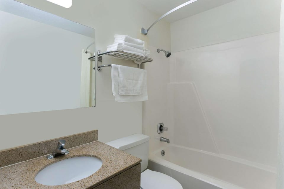 Bathroom, Photo of the whole room, On site