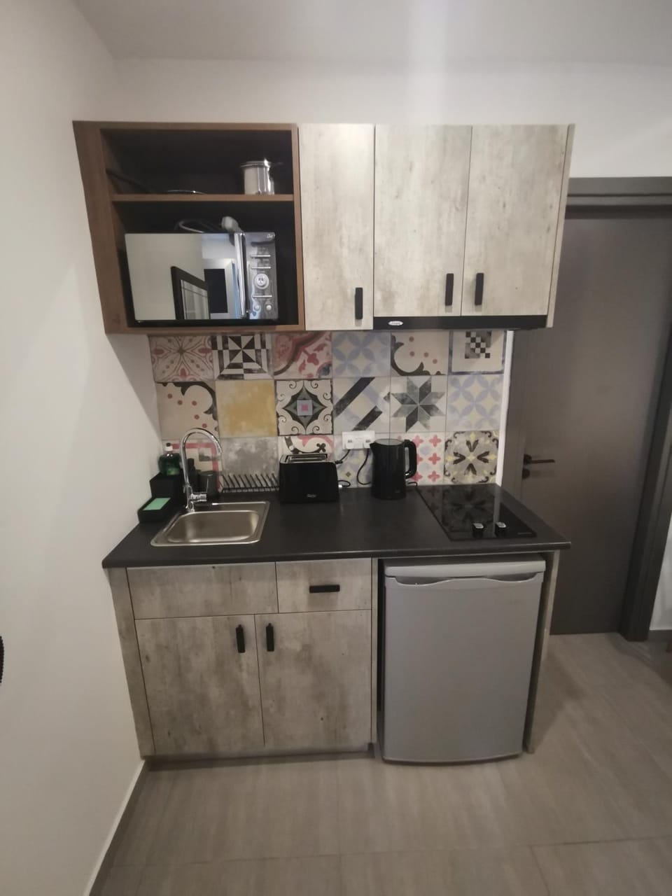 Shalos Studios - Cozy Central Apartment in Ayia Napa