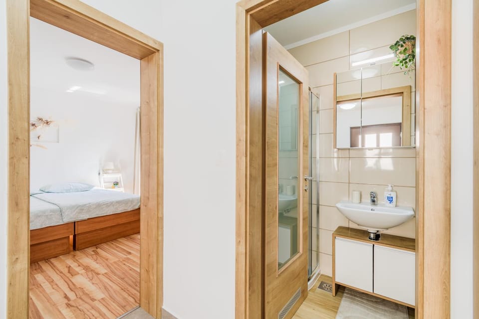 Bathroom, Bedroom