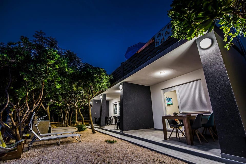 Patio, Garden