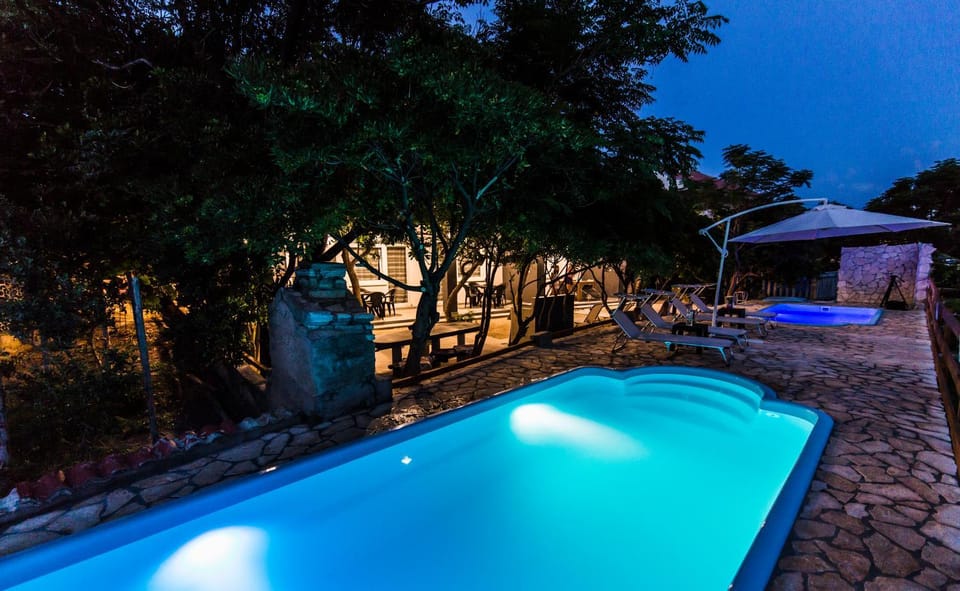 Patio, Garden, Swimming pool