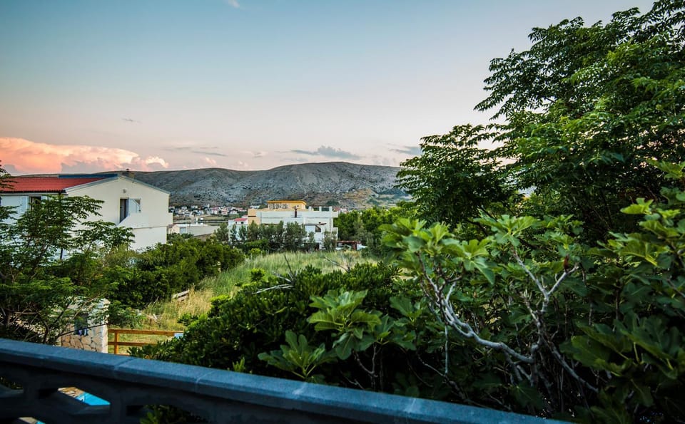 Balcony/Terrace, City view, Garden view