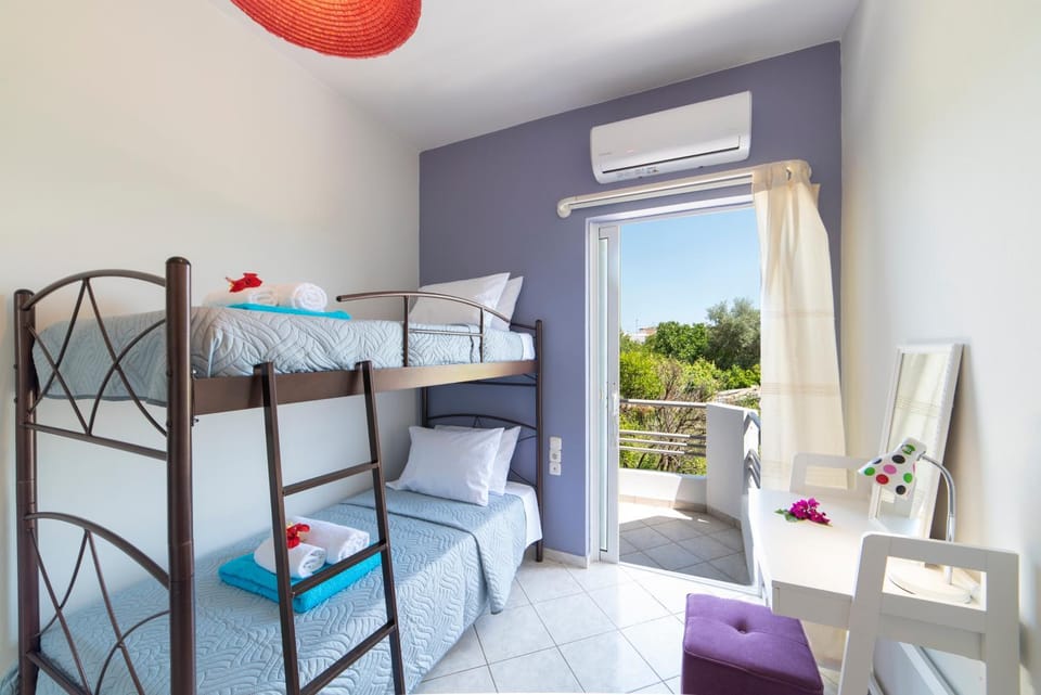 Bed, Balcony/Terrace, Bedroom, bunk bed, air conditioner