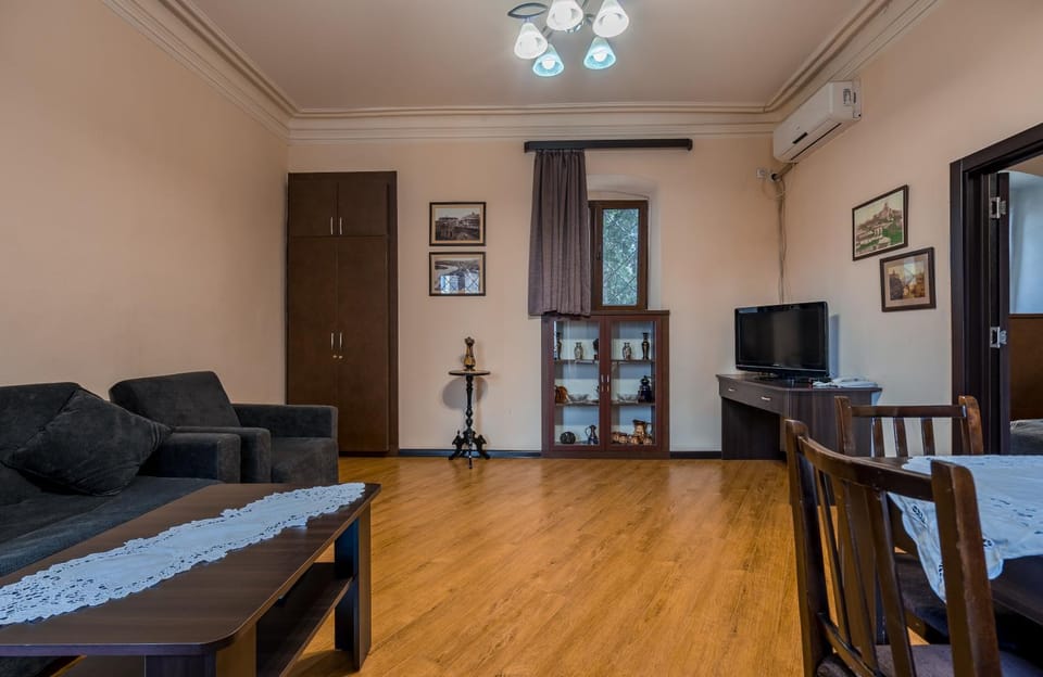 Coffee/tea facilities, Kitchen or kitchenette