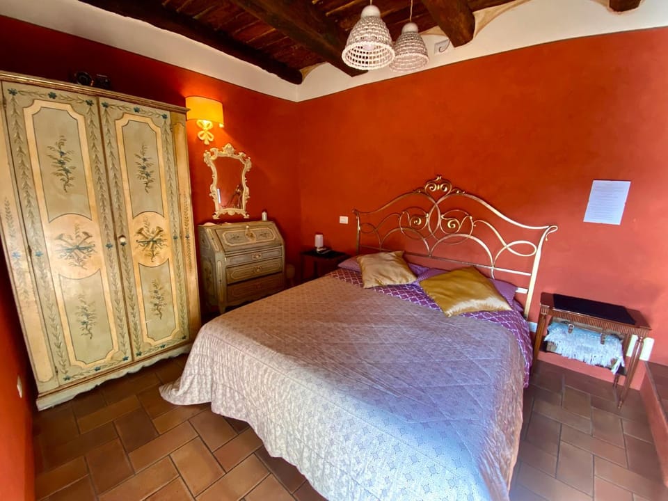 Bed, Photo of the whole room, Bedroom, wardrobe