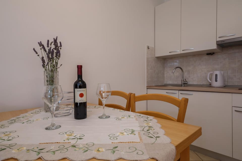 Dining area, Drinks