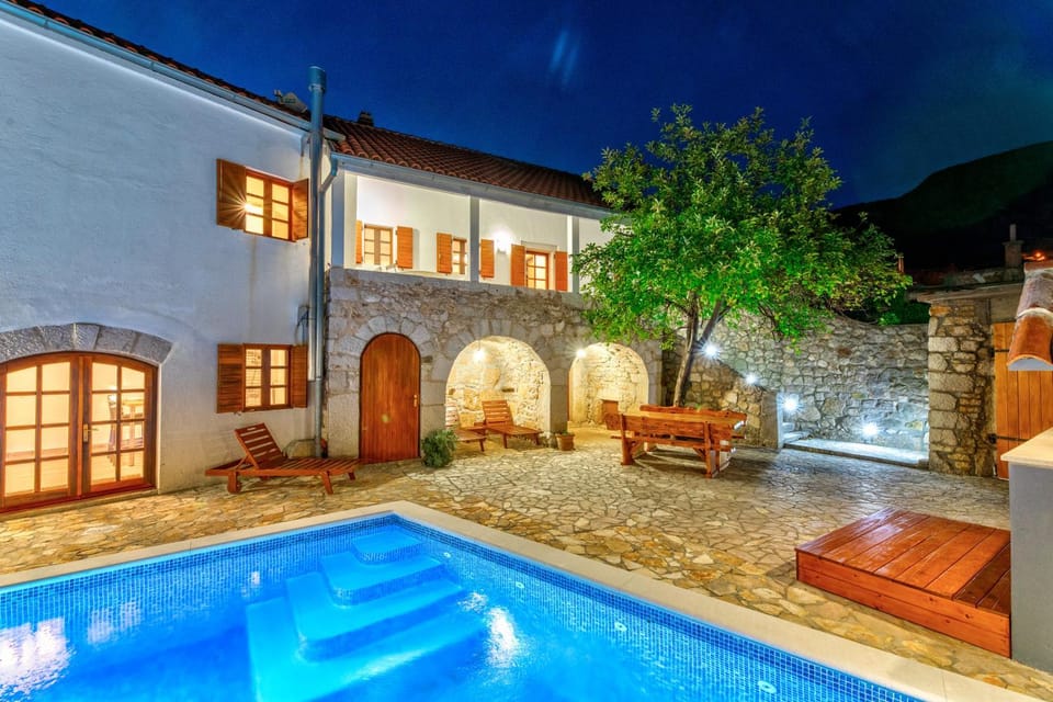 Pool view