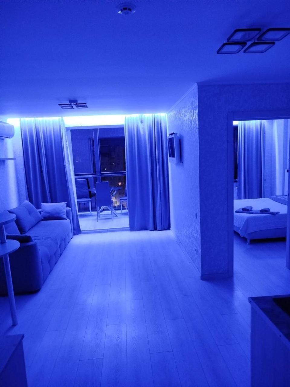 Photo of the whole room