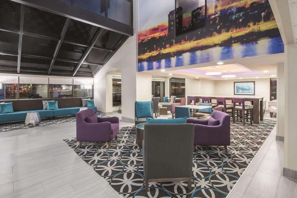 Lobby or reception, On site
