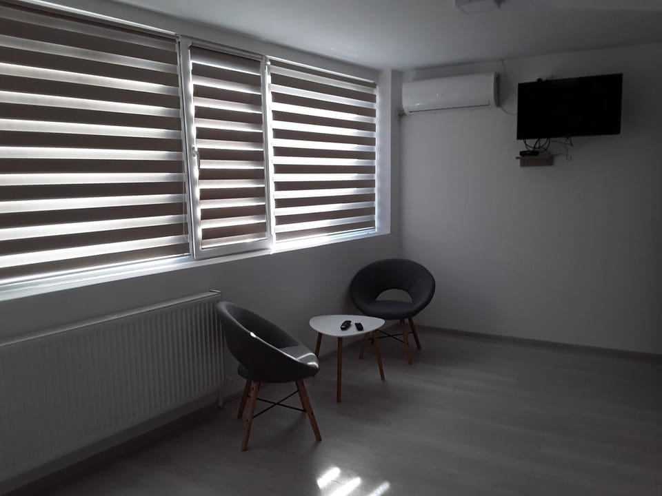 Camere de inchiriat Central La Calciu Bed and Breakfast in Romania