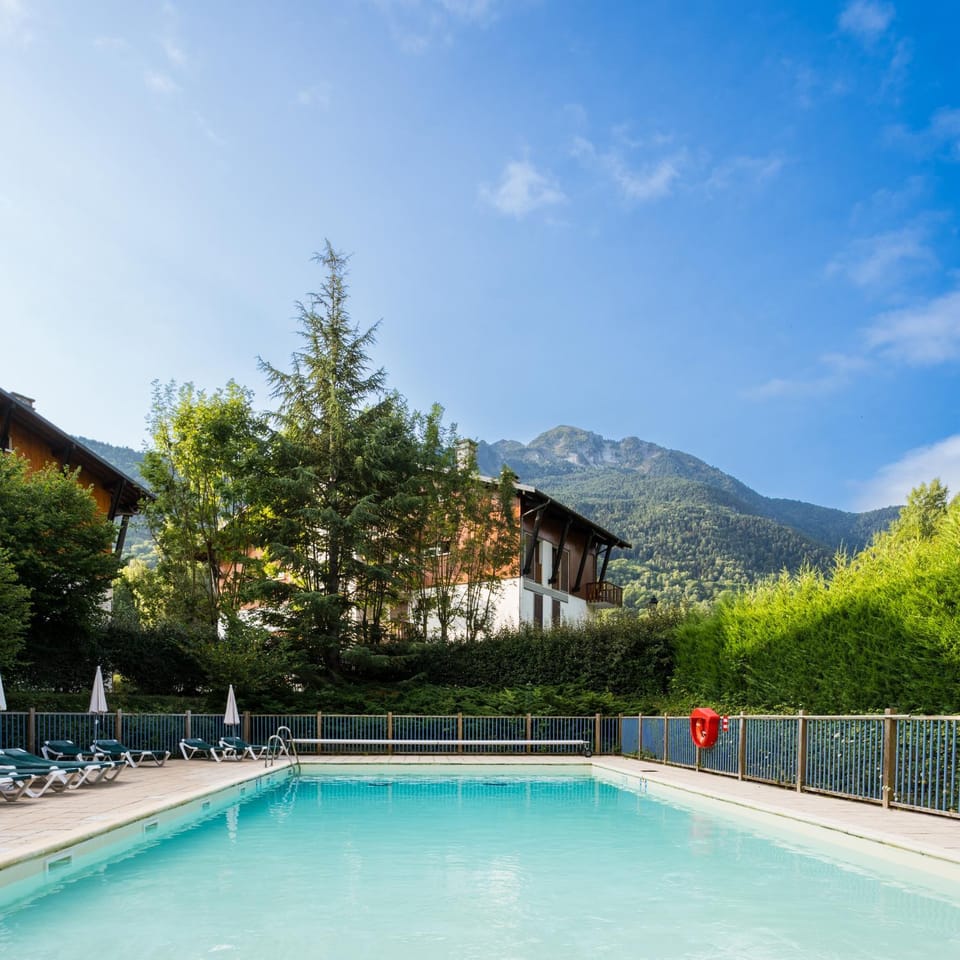Nearby landmark, Spring, Day, Natural landscape, Mountain view, Pool view, Swimming pool, sunbed