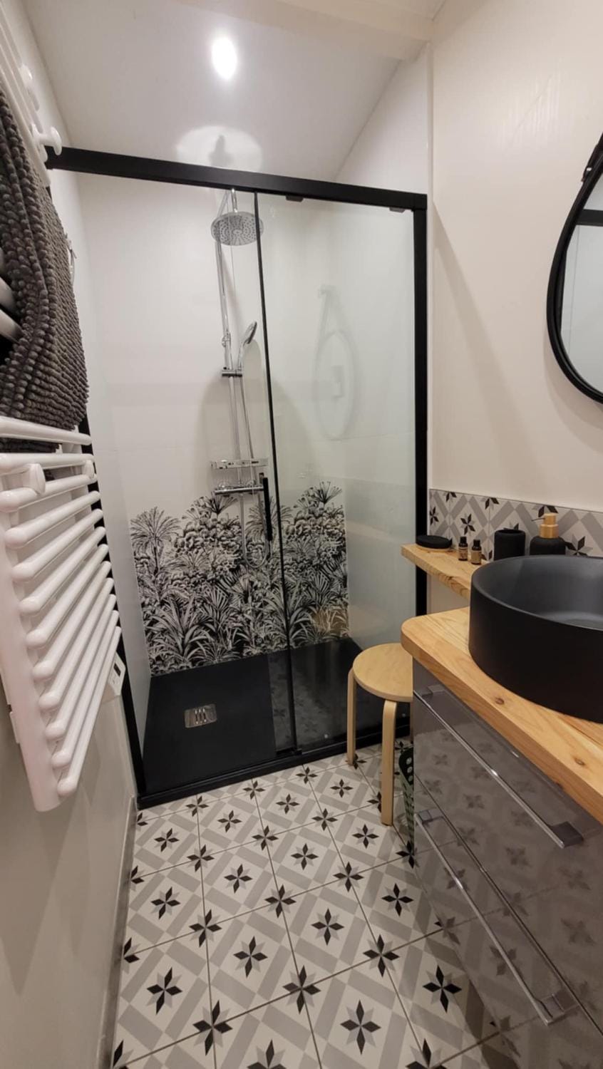 Shower, Bathroom