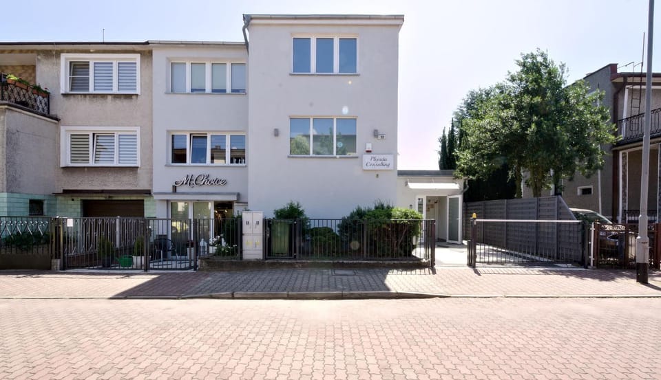 Property building, Street view