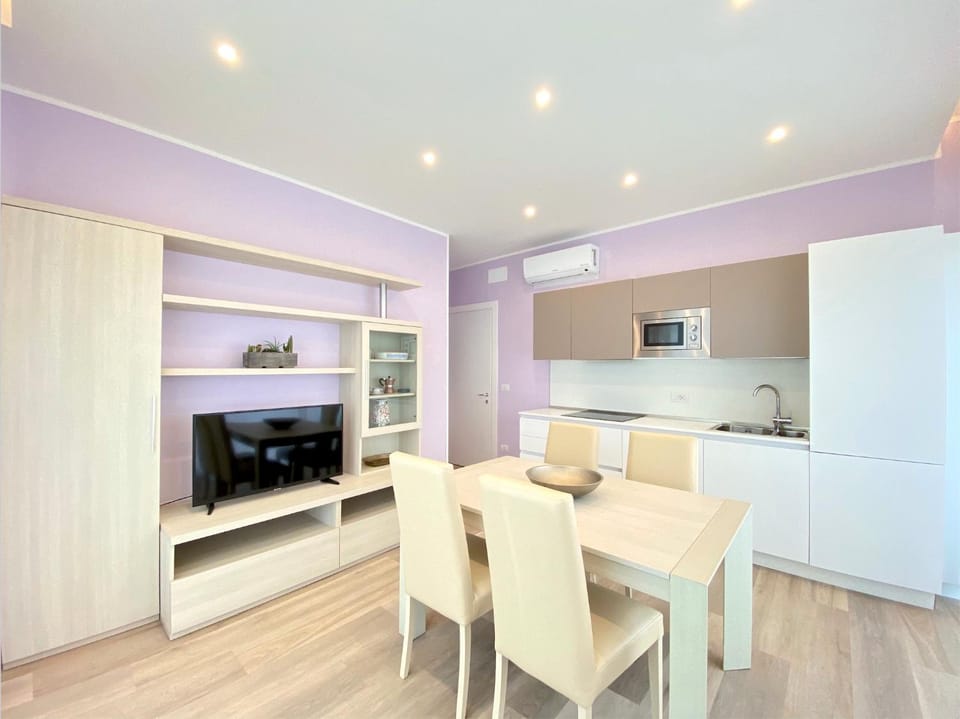 Kitchen or kitchenette, Living room, Dining area