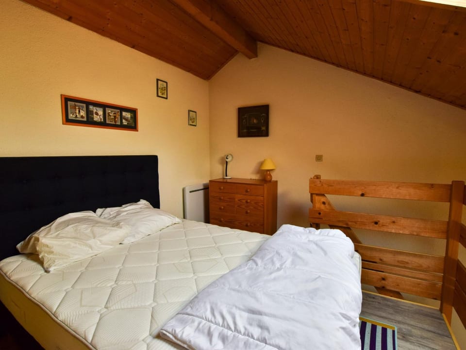 Charmant Duplex avec Balcon et Parking à Bernex, Proche Remontées Mécaniques Apartment in Haute-Savoie