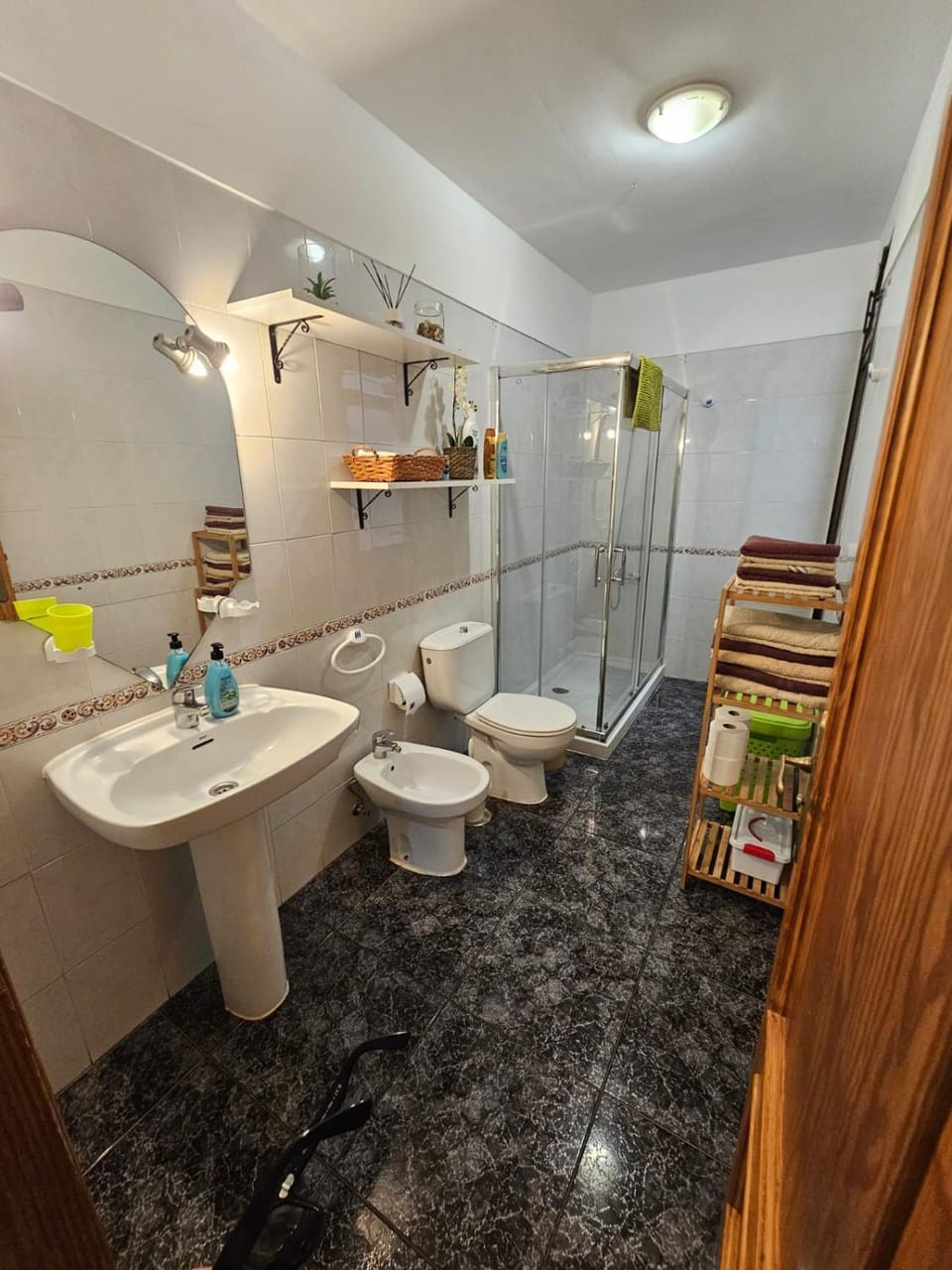 Shower, Bathroom, bidet