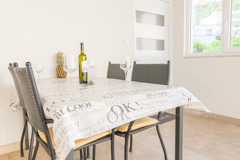 Apartment Holiday Apartment in Makarska