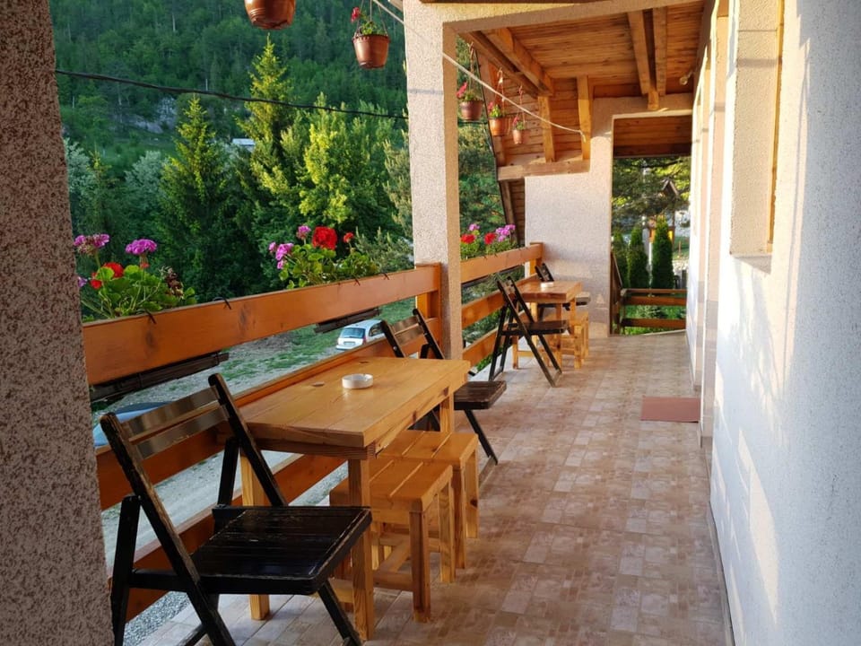 Vila Borovi Nature lodge in Zlatibor District, Serbia