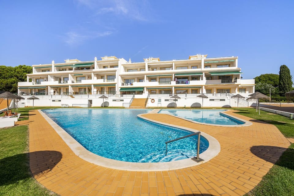 Vilamoura - Cozy and Quiet Holiday Apartment Apartment in Quarteira