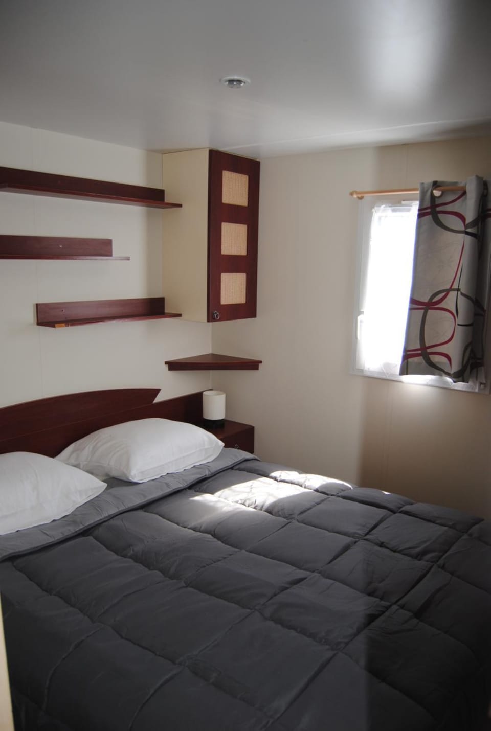 MOBILHOME 3 CHAMBRES Campground/ 
RV Resort in Occitanie