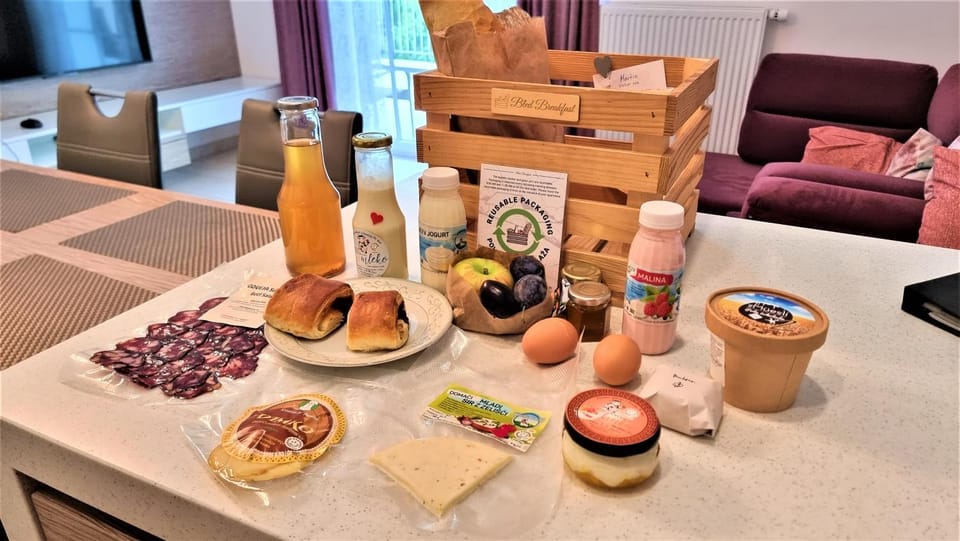 Food and drinks, Food, Breakfast, Drinks