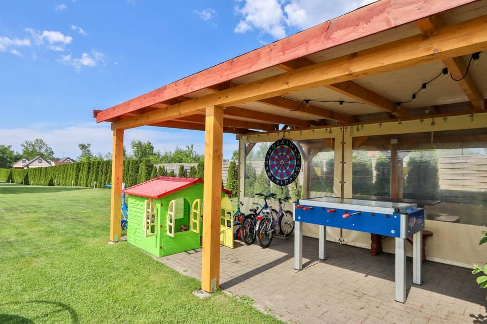 Patio, Darts, Entertainment, Entertainment