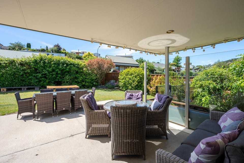 Patio, Spring, Day, Garden, View (from property/room), Balcony/Terrace, Living room, Seating area, Dining area, Garden view